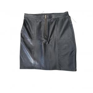 Saia de Pelica Curta Lisa MELINA 